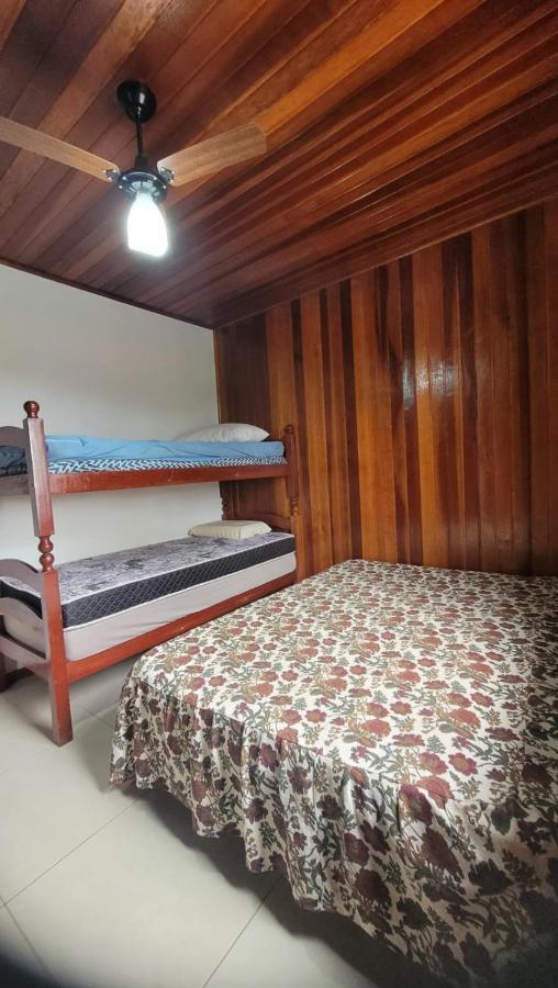 Casa Em Com Piscina E Churrasqueira Holiday home *