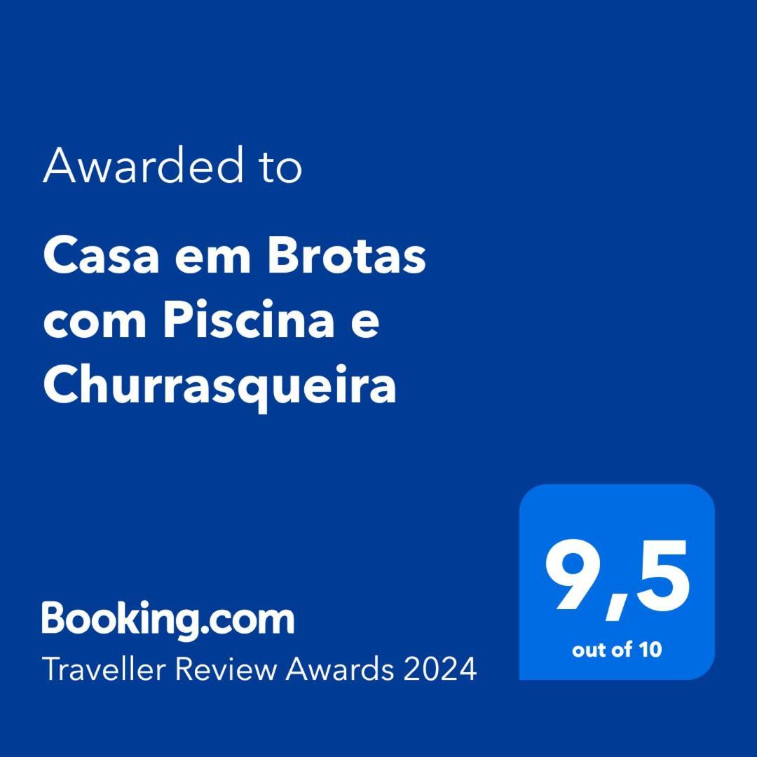 Casa Em Com Piscina E Churrasqueira *